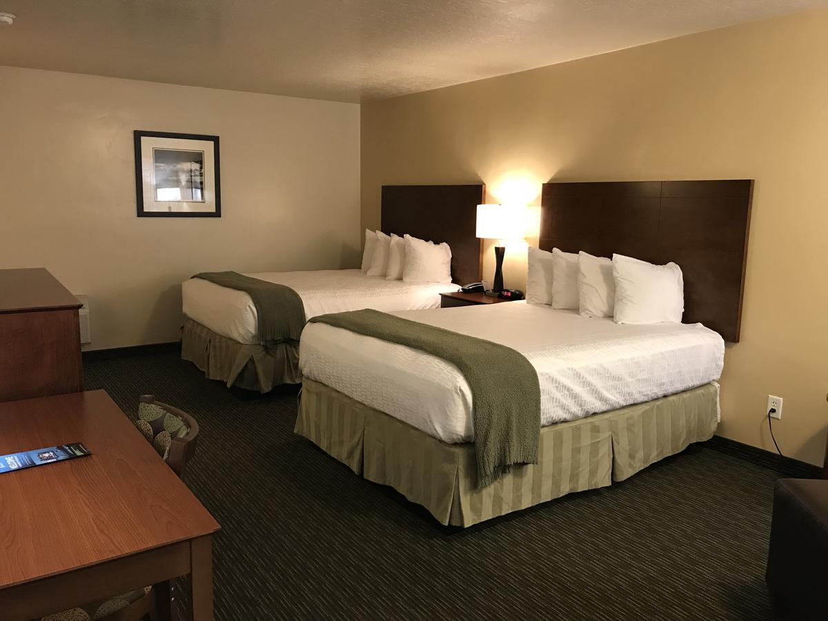 Dinosaur Inn & Suites Вернал Екстер'єр фото